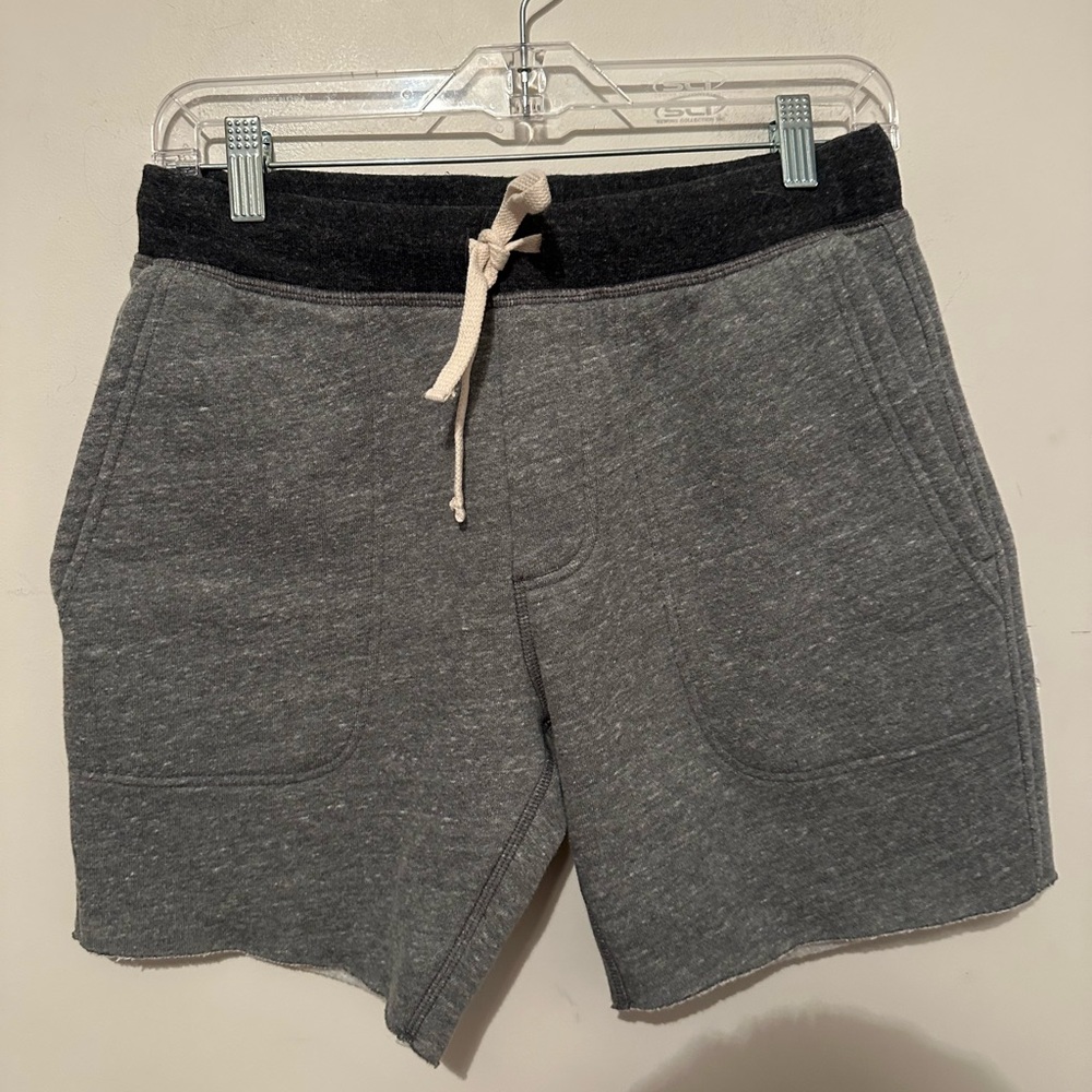 Chubbies Sky’s Out Thighs Out Men’s Size Small Gray